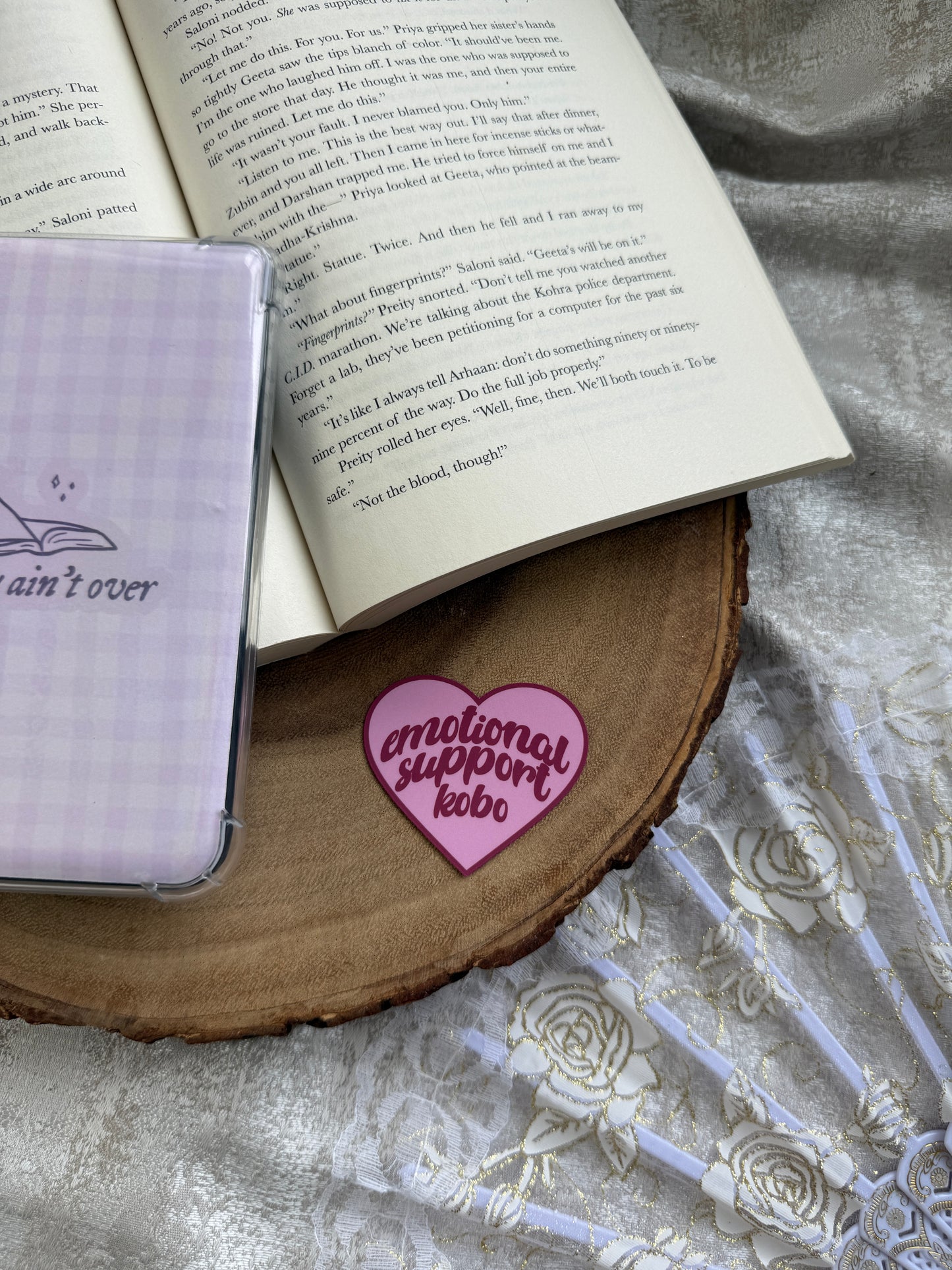 Emotional Support Kindle / Kobo Heart Sticker