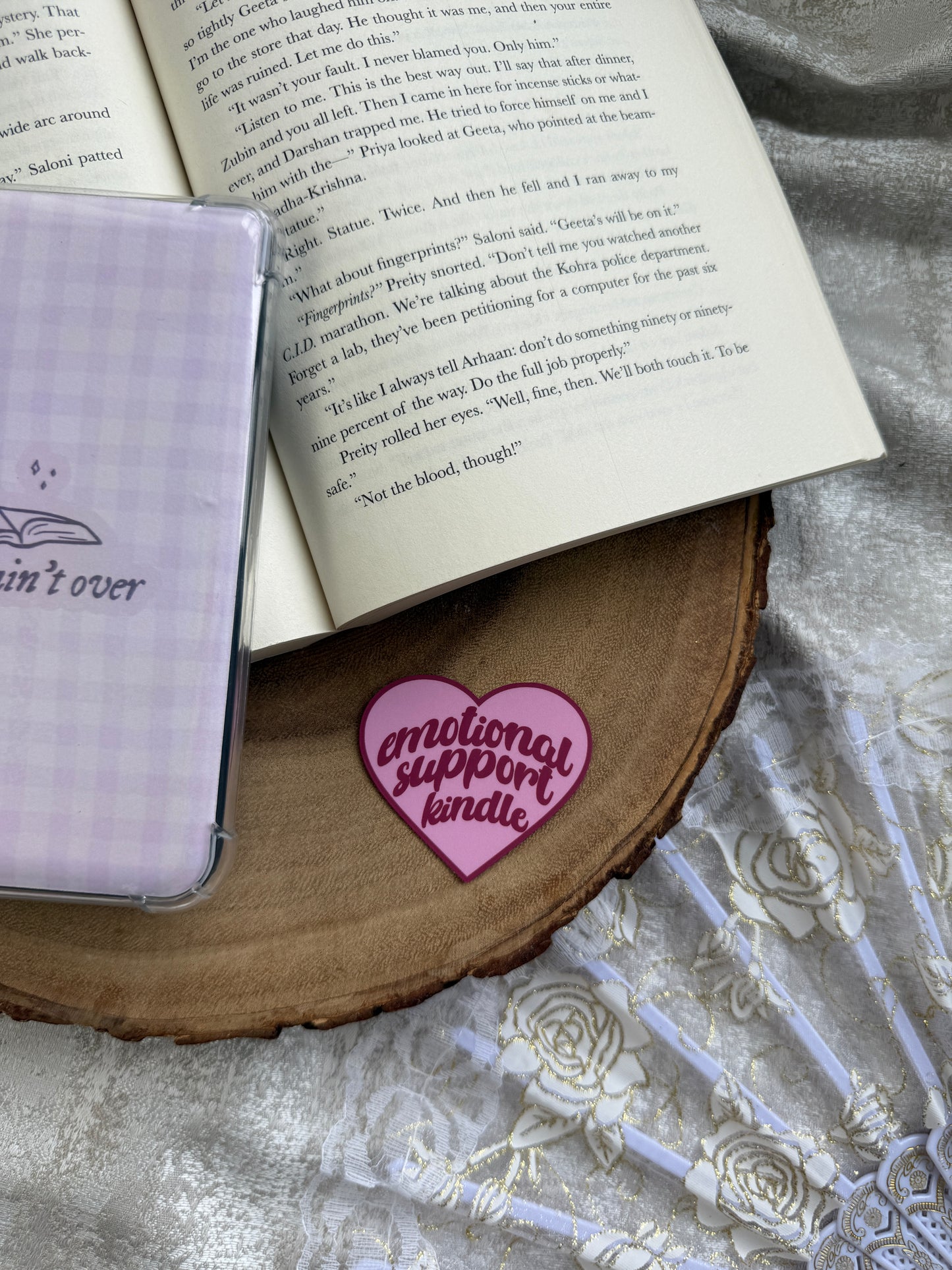 Emotional Support Kindle / Kobo Heart Sticker