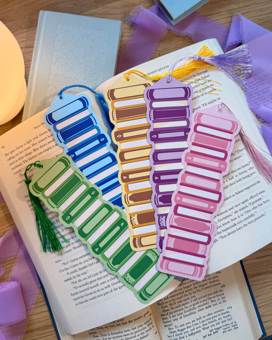 Book Stack Reading Log & Favourites Bookmark