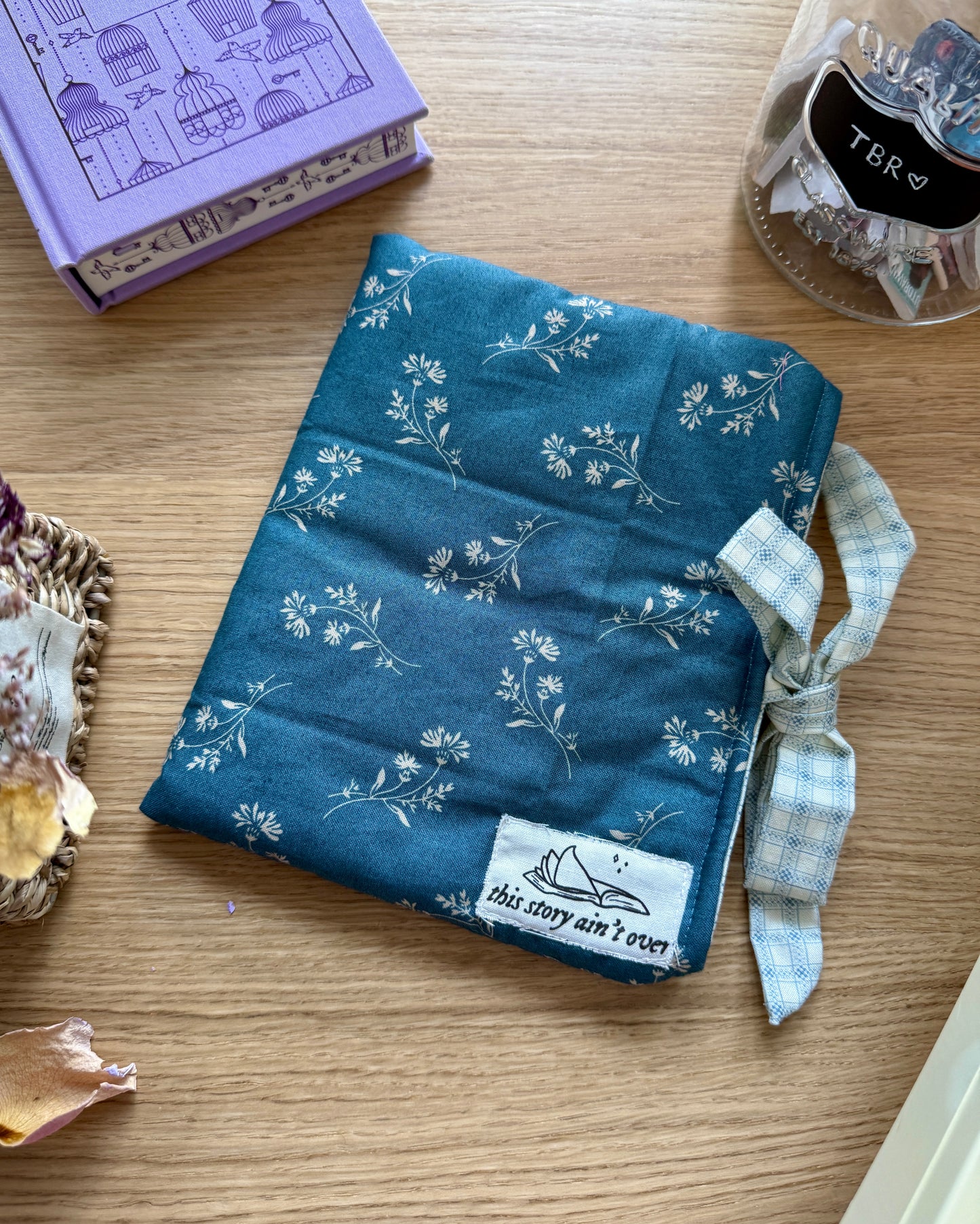 Kindle/Kobo Sleeve with Bow Closure [LIMITED EDITION]